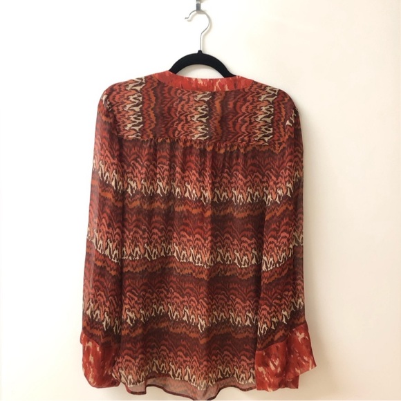 Joie bohemian 100% silk blouse. Slightly sheer, very feminine. Size M. - Picture 3 of 5